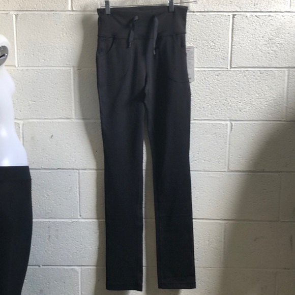 lululemon athletica Pants - Lululemon black Skinny Will Pant sz 6 61197 NWT